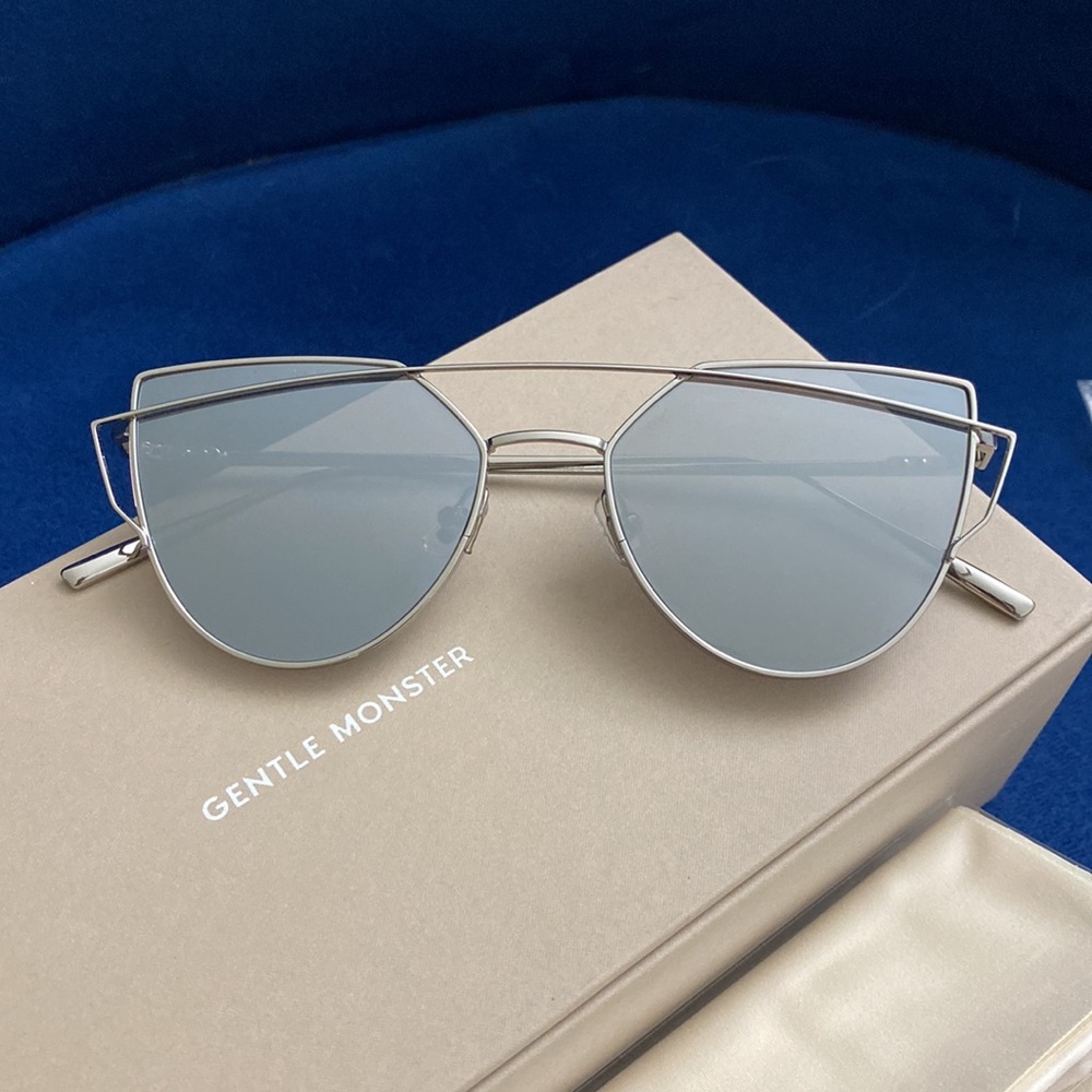 Gentle Monster Love Punch sunglasses in Titanium